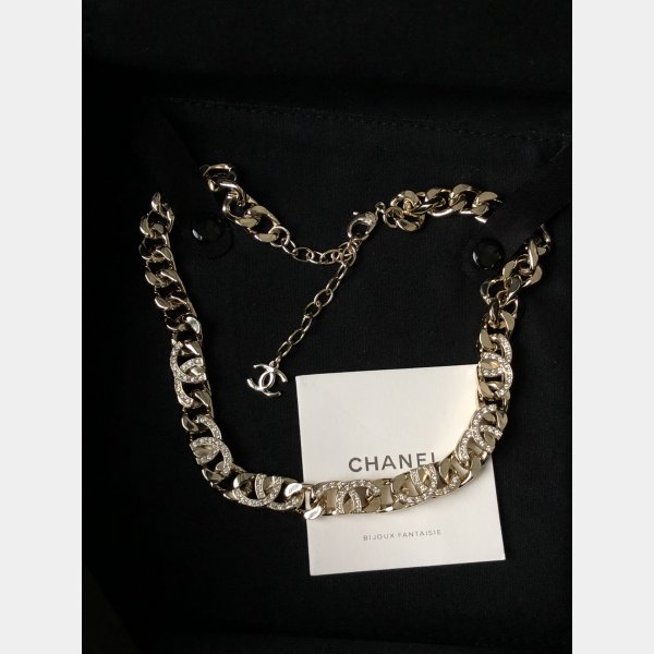 Quality Replica Inspired Choker Necklace Wholesale