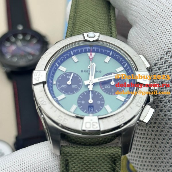 Breitling Avenger B01 Chronograph 44