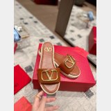 Luxury Valentino VLOGO SIGNATURE SLIDE SANDAL